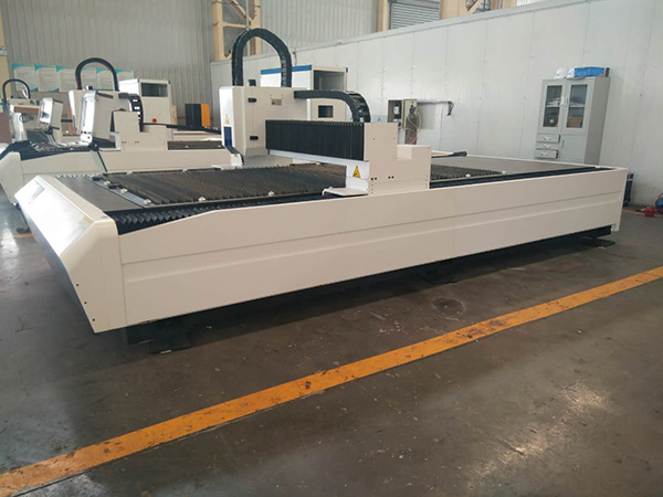 Faser-Laser-Schneidemaschine 1000W 2000W 3000W 4000W 6Kw für Metallplatte